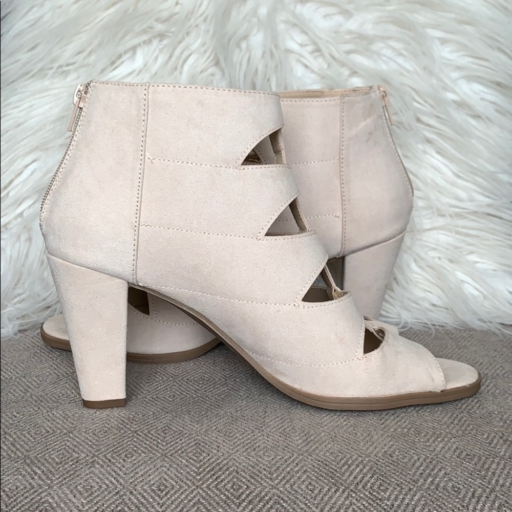 Metaphor‎ “Ruby” Caged Heels - Picture 4 of 11